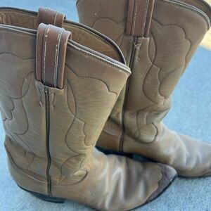 VINTAGE Tony Lama Tan Leather Cowboy Boots
